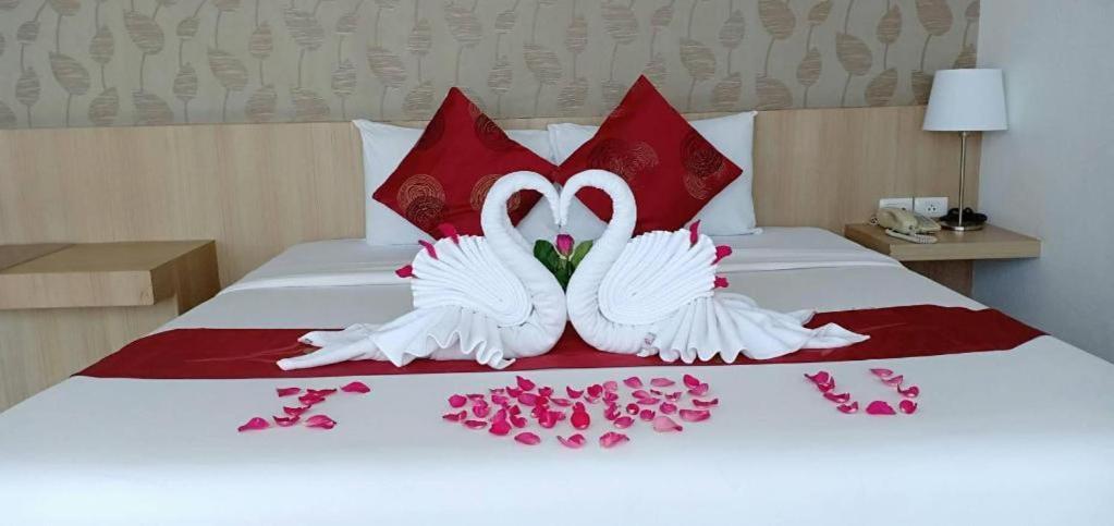 Memo Suite Паттайя Экстерьер фото